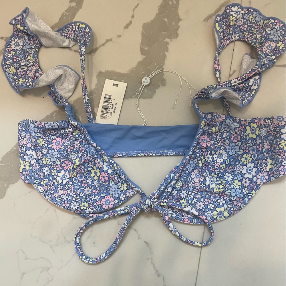 Frankie’s Bikinis Springtime Top
